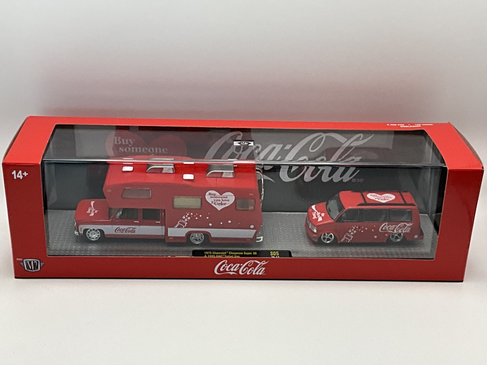 Coca-Cola Diecast Truck/Camper & Car Set Red/White Soda Theme in Display Box Coca-Cola Diecast Truck/Camper & Car Set Red/White Soda Theme in Display Box