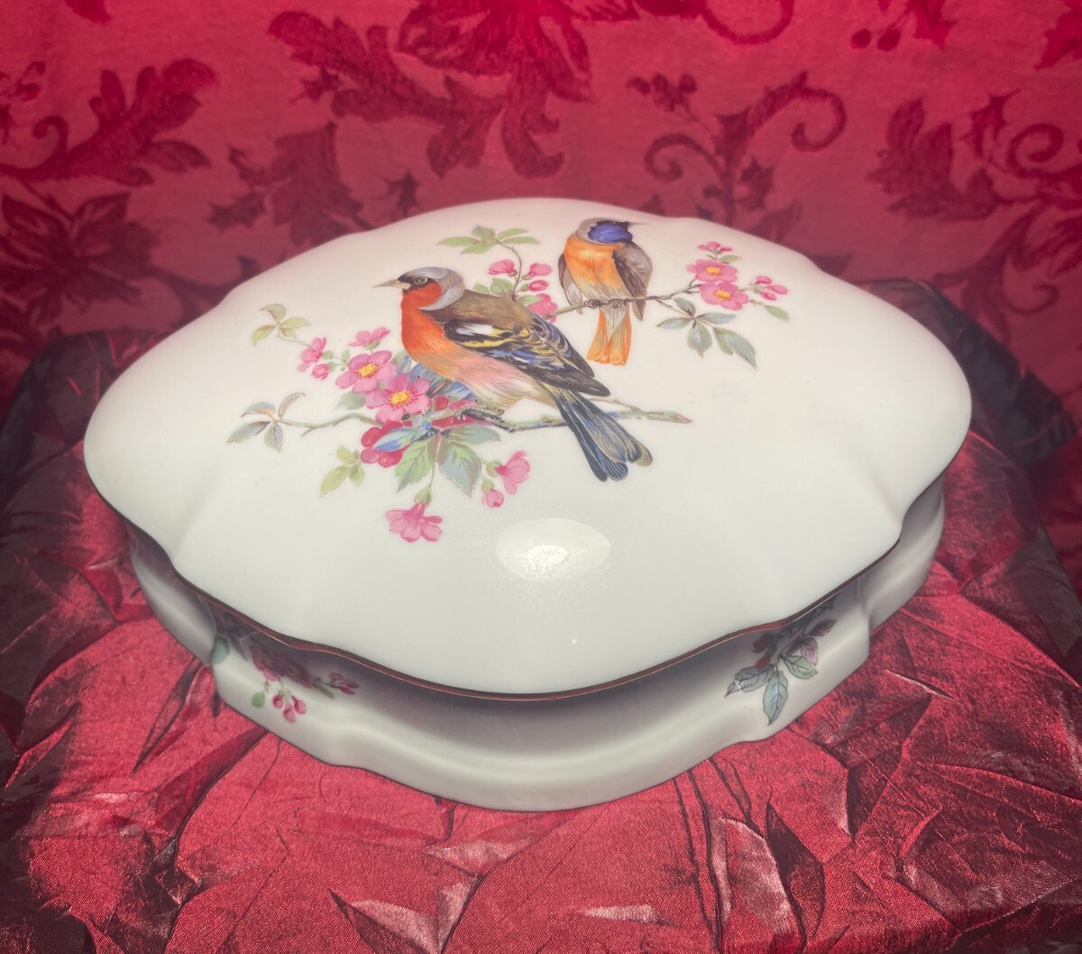 RARE Vintage Limoges Castel French Porcelaine Large Trinket Box Made in France RARE Vintage Limoges Castel French Porcelaine Large Trinket Box Made in France