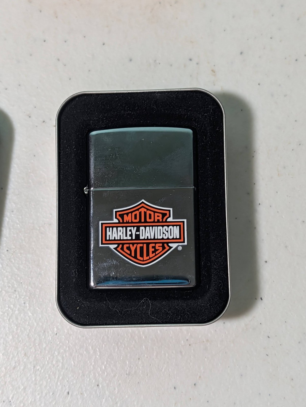 Vintage 1998 Zippo Lighter Harley Davidson Emblem NOS Tin And Lighter