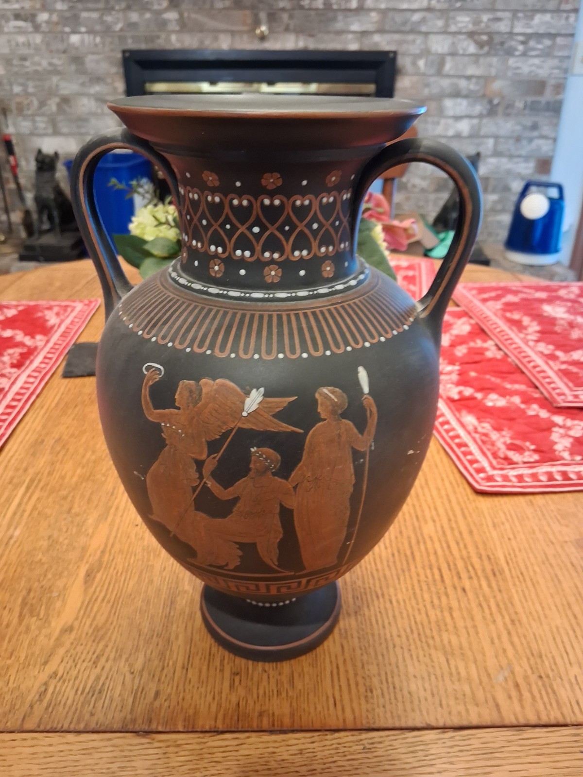 ANTIQUE WEDGWOOD BLACK BASALT ENCAUSTIC Etruria 12.5 ANTIQUE WEDGWOOD BLACK BASALT ENCAUSTIC Etruria 12.5