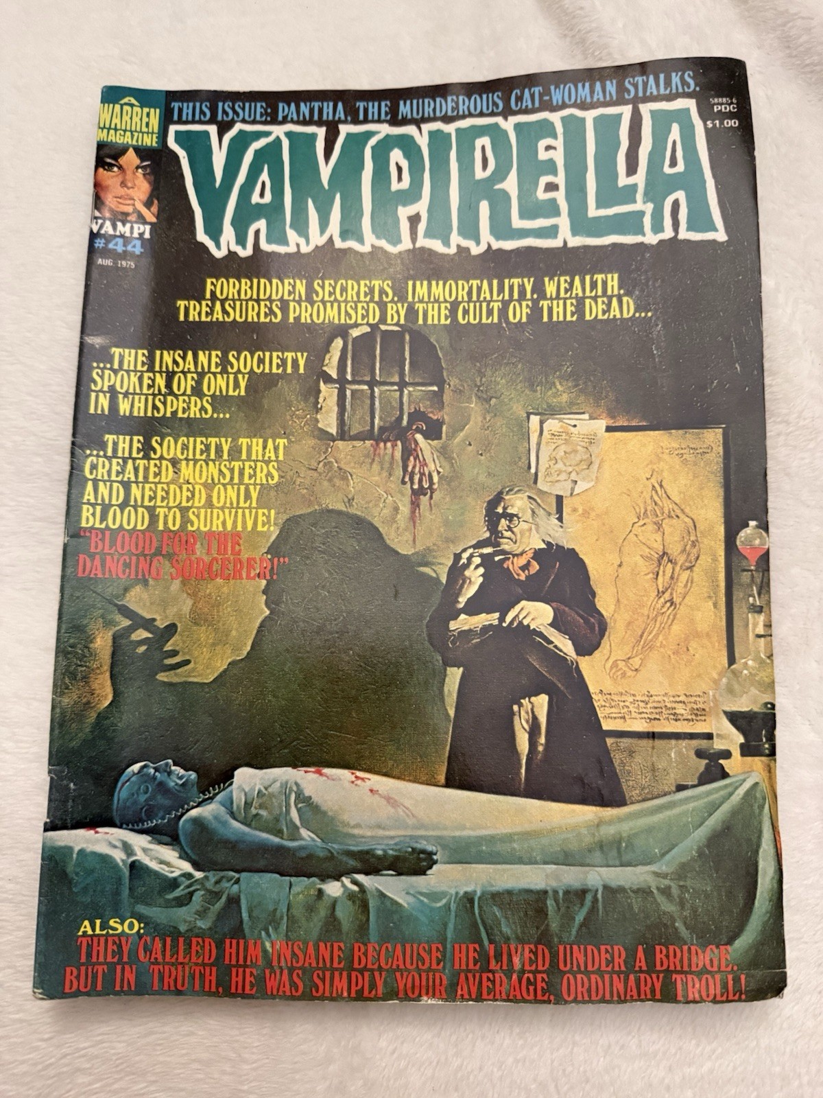 Vampirella #44 Warren Magazine August 1975 Bronze Age 1st Print VG-F