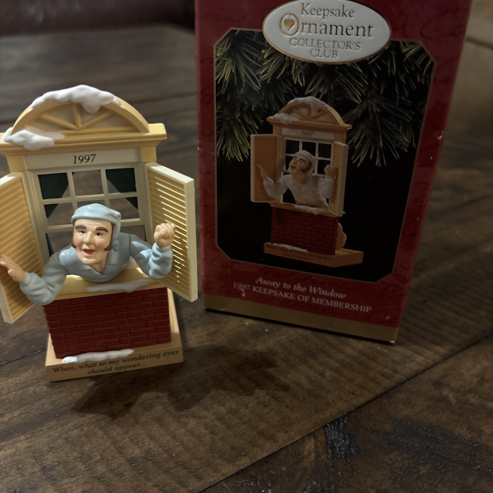 Hallmark Keepsake Collector's Club Away to the Window 1997 Christmas