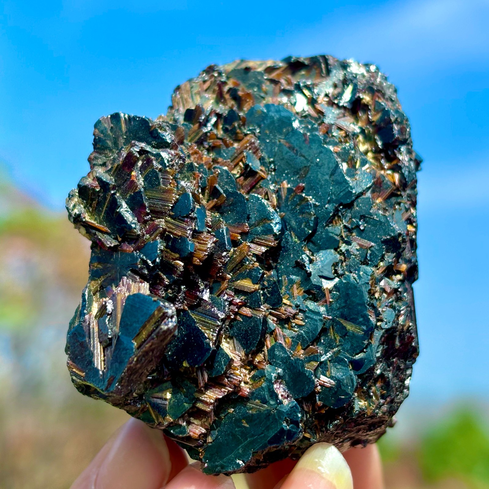 132G TopNatural Hematite Terminated Crystal With Rutile Having Beautiful lustre