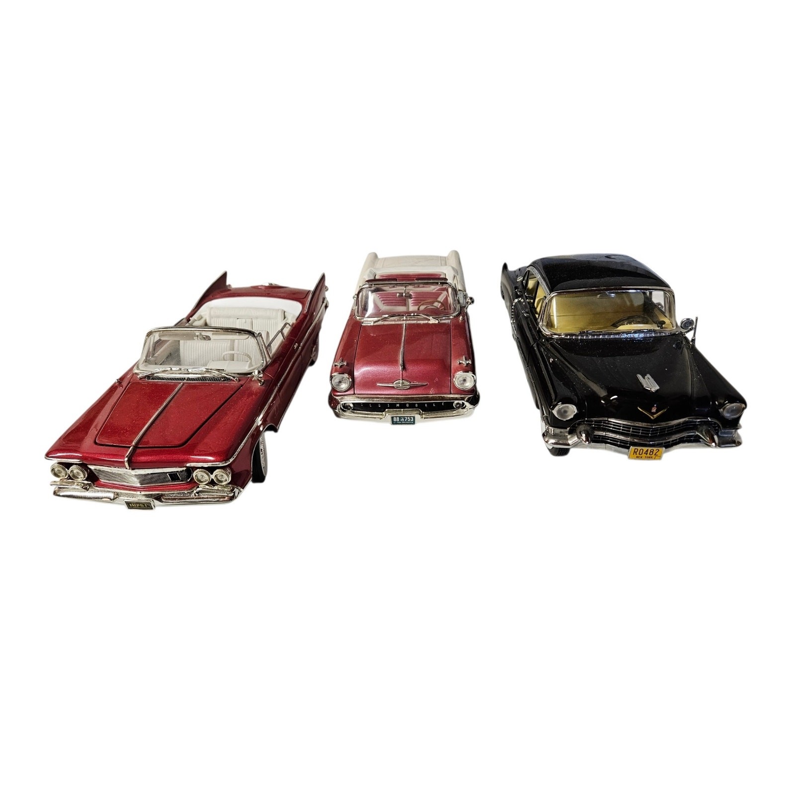 Vintage Three Various Classic Car Models, Heavy Metal, Very Detailed. Vintage Three Various Classic Car Models, Heavy Metal, Very Detailed.