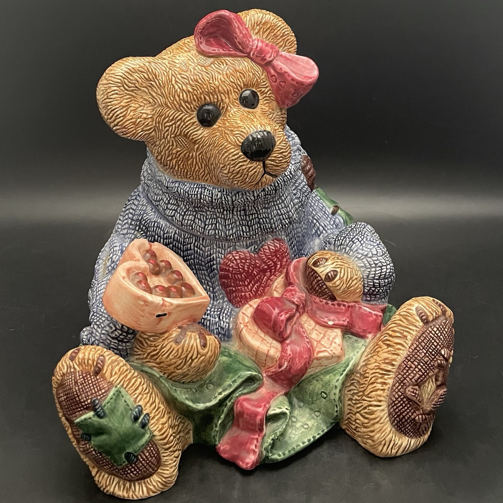 Bearware Pottery Works The Boyds Collection Bailey\'s Low Fat Cookie Jar 1996