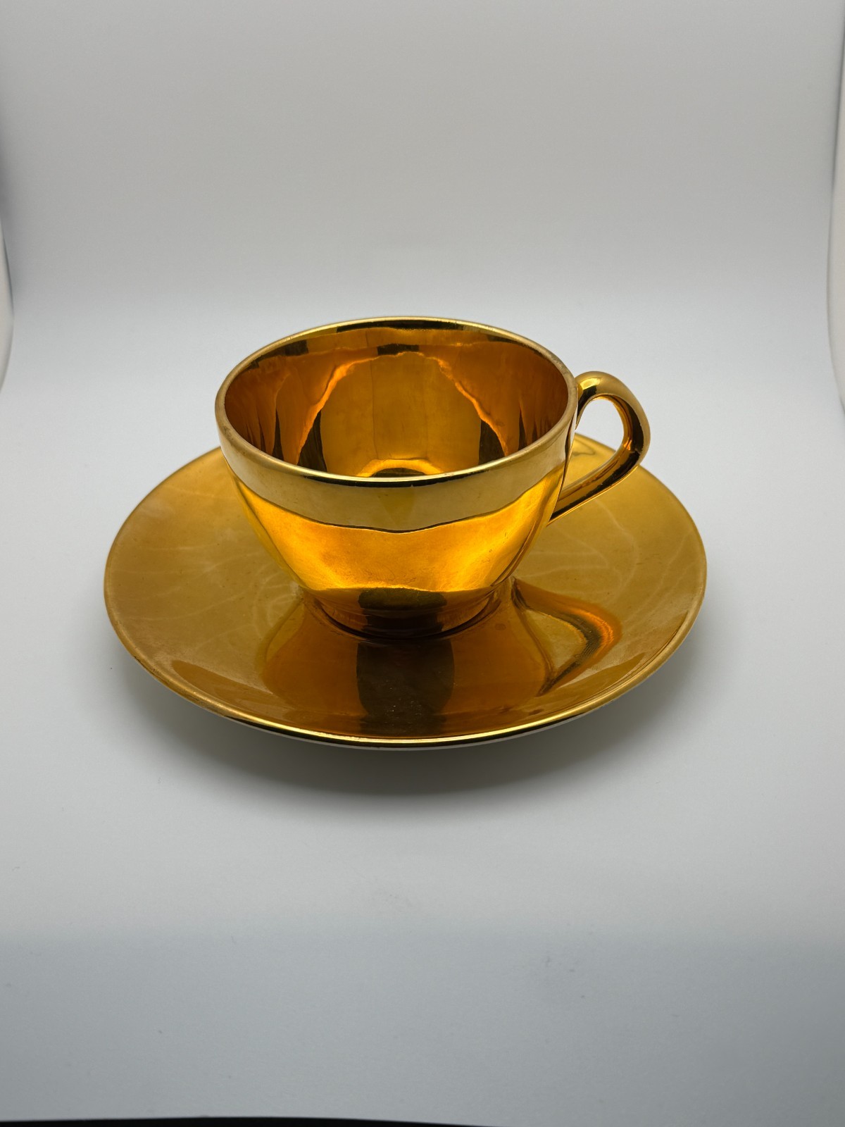 Steubenville Goldcrest 22K Gold Teacup & Saucer Set USA Vintage Steubenville Goldcrest 22K Gold Teacup & Saucer Set USA Vintage