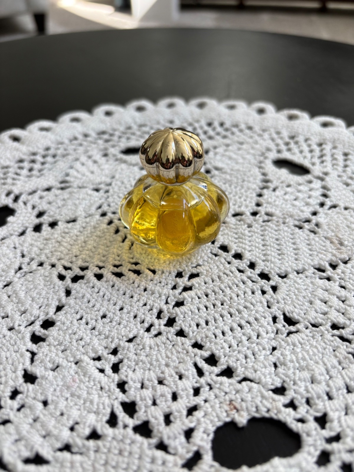 AVON Vintage Minuette Cologne Flower Bottle AVON Vintage Minuette Cologne Flower Bottle