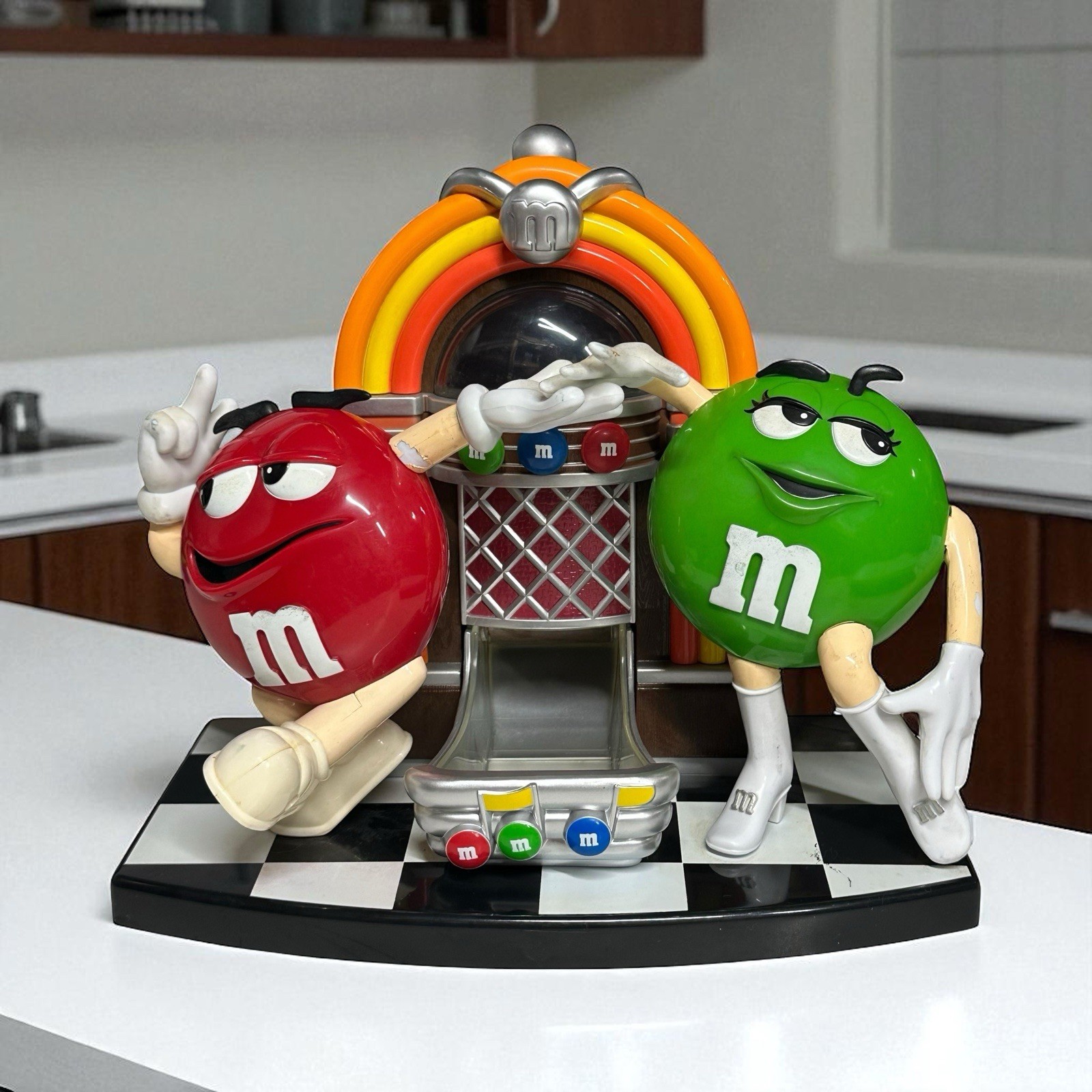 M and the M&Ms Rock N Roll Dancing Café Juke Box Candy Dispenser Juke Box VTG