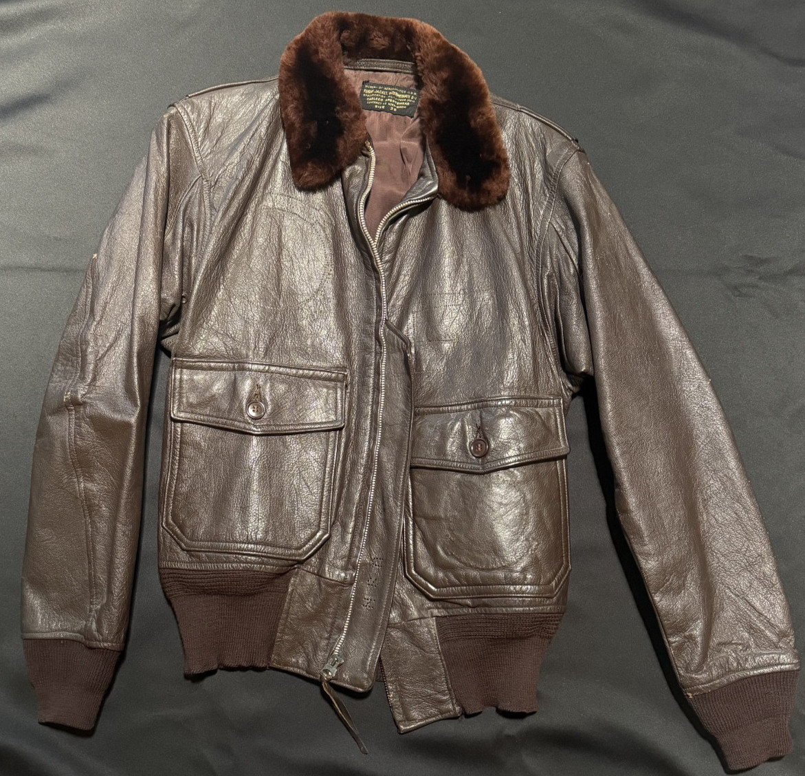 1950s US Navy Leather Flight Jacket G-1 Size 38 Cagleco MIL-J-7823 + 3 Patches 1950s US Navy Leather Flight Jacket G-1 Size 38 Cagleco MIL-J-7823 + 3 Patches