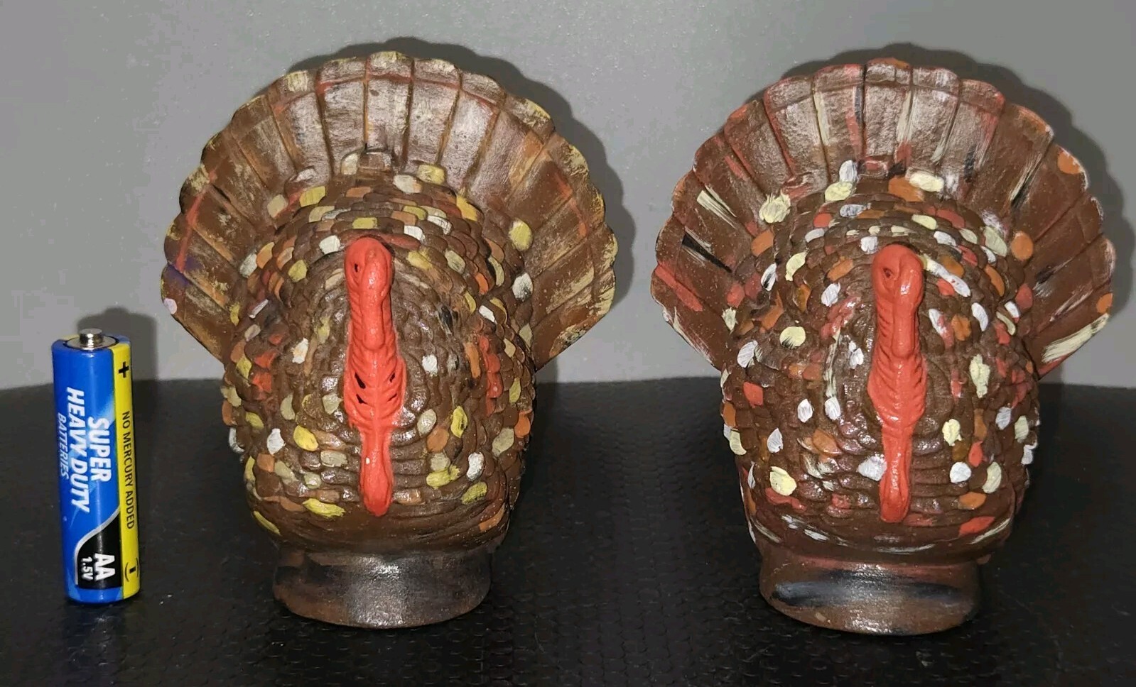 Vintage Ceramic Speckled Turkey Figurine Thanksgiving Set Of 2 *Damaged READ* Vintage Ceramic Speckled Turkey Figurine Thanksgiving Set Of 2 *Damaged READ*