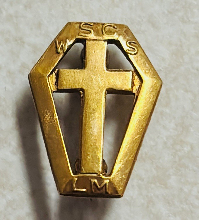 vintage gold lapel pin from the Woman's Society of Christian Service (WSCS) vintage gold lapel pin from the Woman's Society of Christian Service (WSCS)