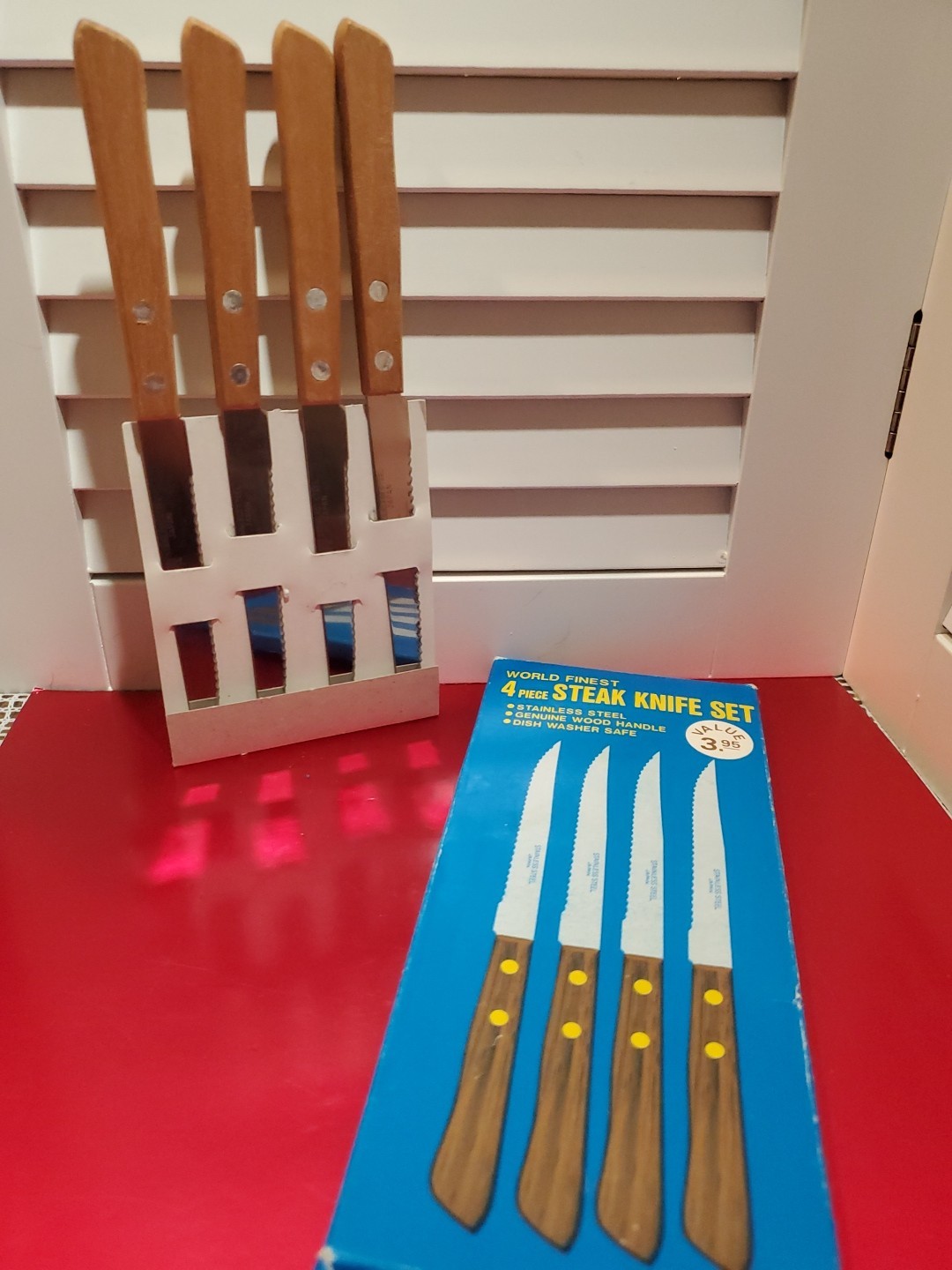 VTG World Finest 4 PC Steak Knife Set Japan Stainless Wood Handle NOS