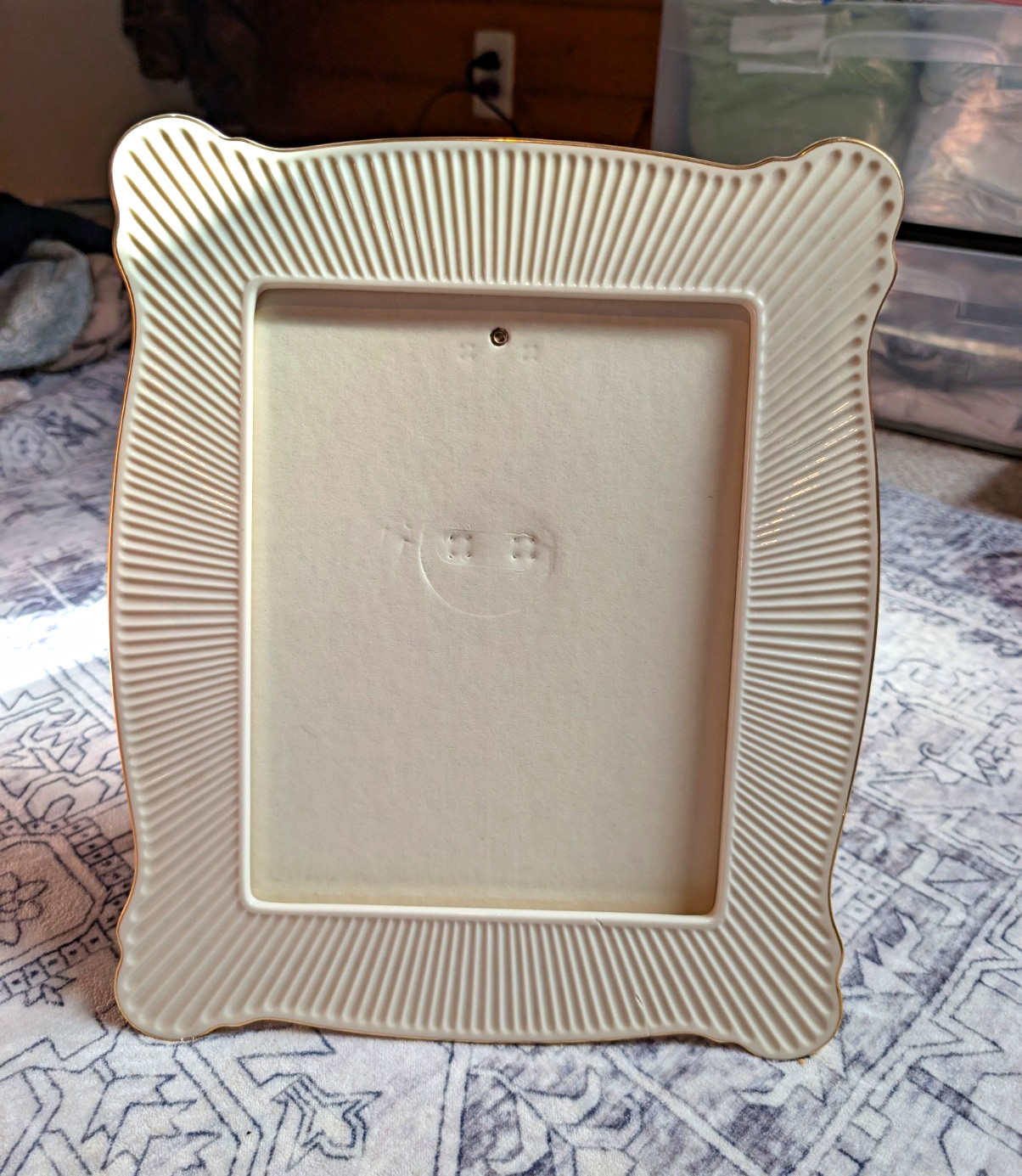 Vintage Lenox Ceramic Meridian Ivory Gold Ribbed  8x10 Photo Frame Free Standing