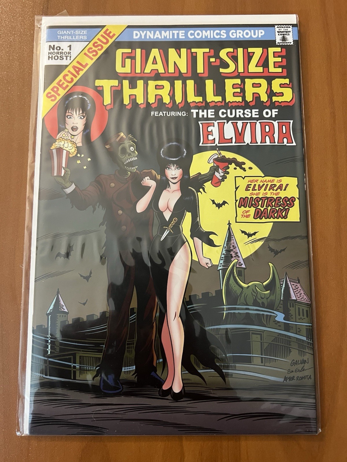 Giant-Size Thrillers Curse Of Elvira Mistress Dark Classic Horror Host Zombie