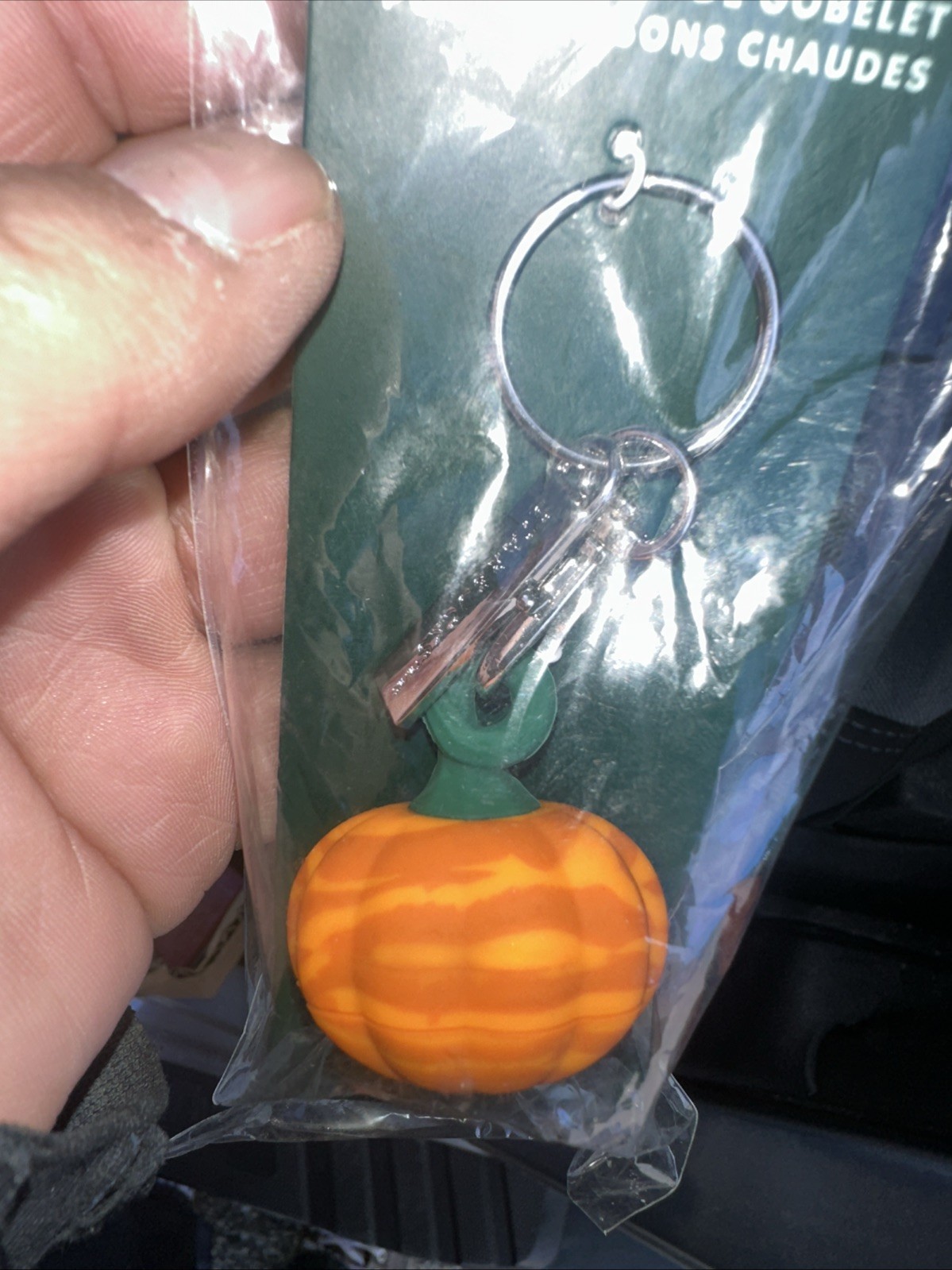 STARBUCKS REUSABLE HOT CUP LID STOPPER PUMPKIN KEYCHAIN 2025 BRAND NEW