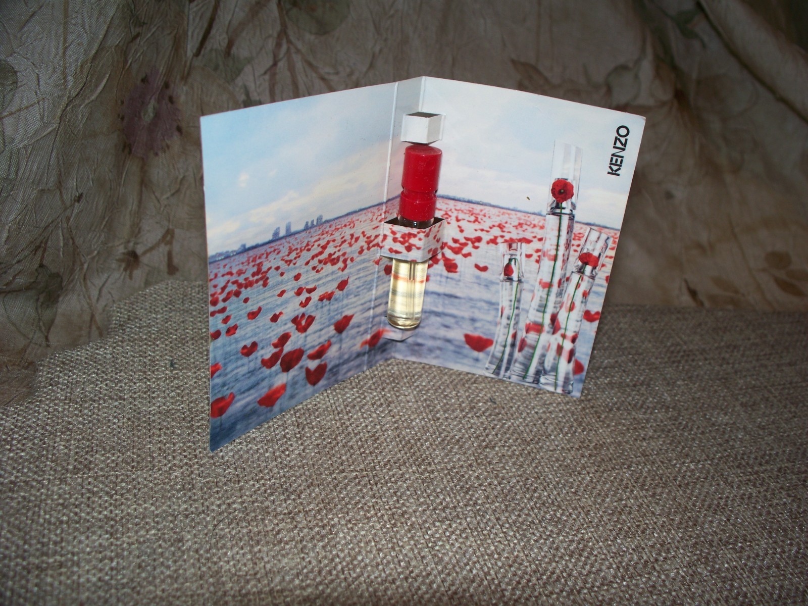 VINTAGE KENZO SPRAY SAMPLER- MOC- EXCELLENT FRAGRANCE- BUY IT NOW FOLKS VINTAGE KENZO SPRAY SAMPLER- MOC- EXCELLENT FRAGRANCE- BUY IT NOW FOLKS