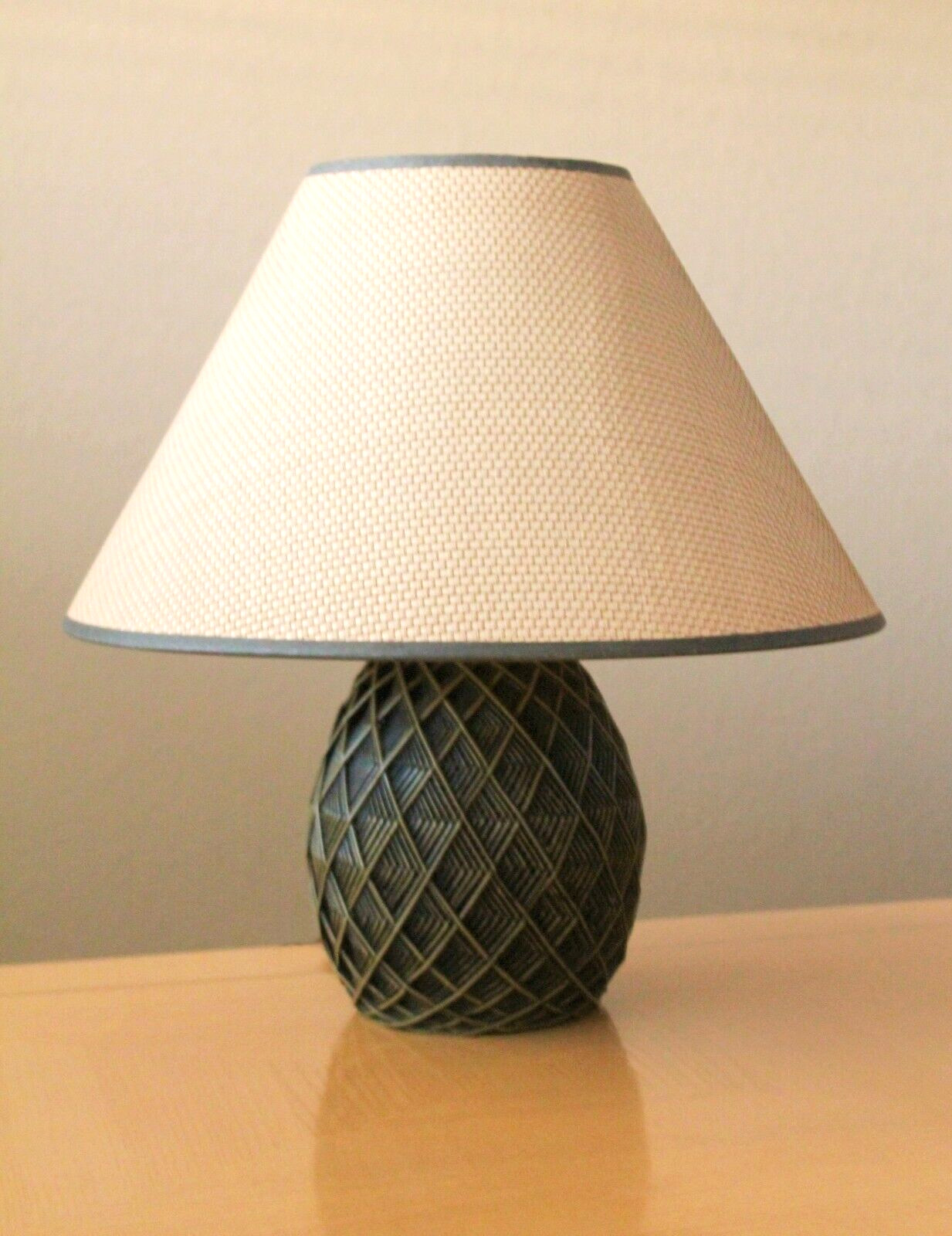 GORGEOUS MCM SCULPTURAL FAUX RATTAN LAMP VTG 60\'S 70\'S TABLE LIGHT MID CENTURY
