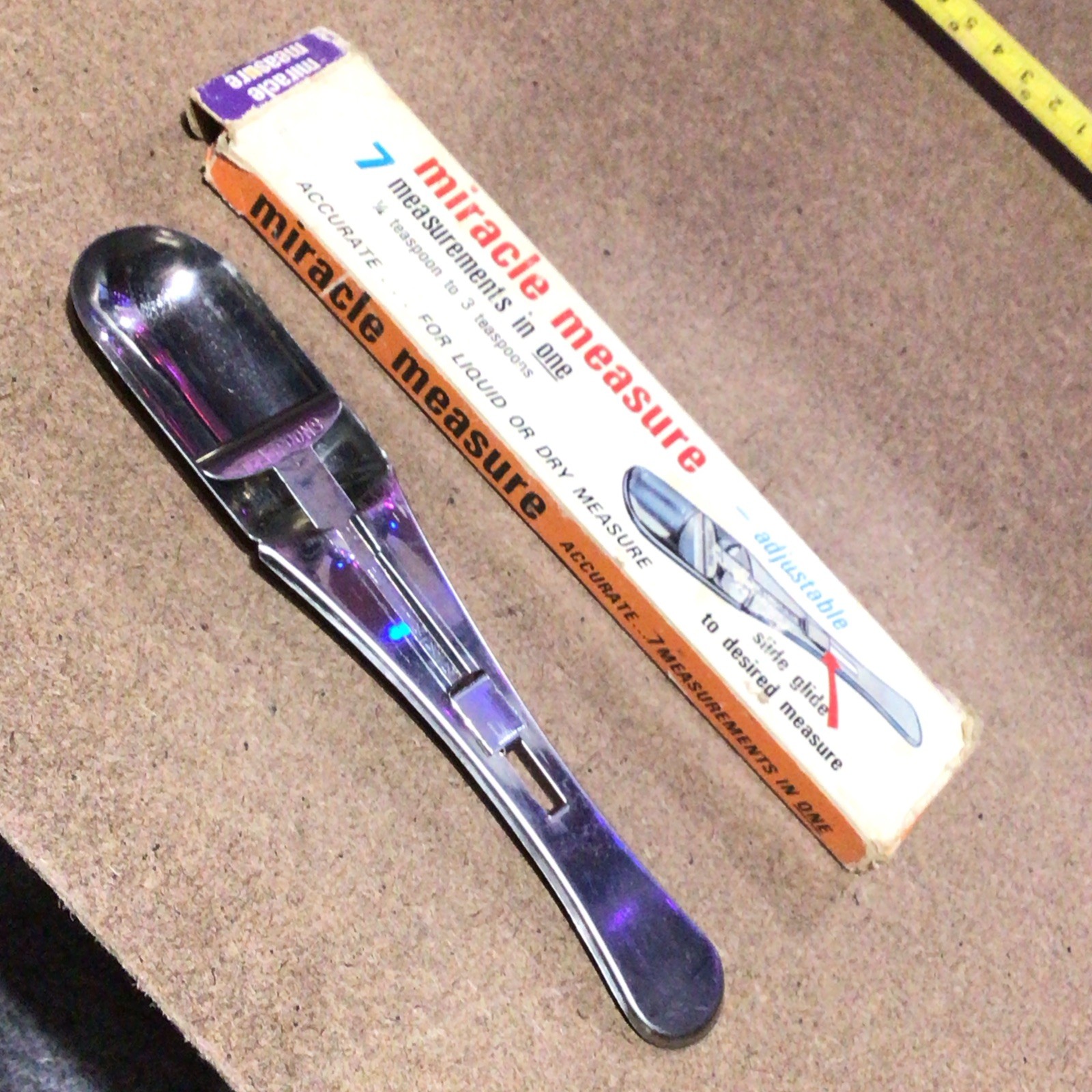 Vintage Miracle Measure Measuring Spoon. 1975. Original Box. (B4)