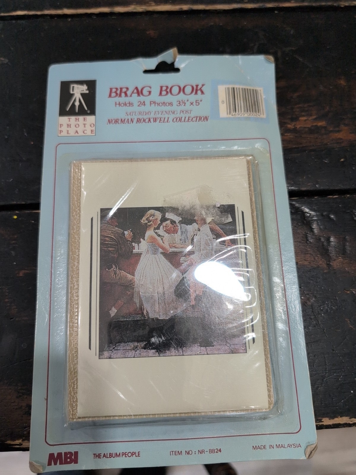 Vintage NOS Brag book Saturday Evening Post MBI The Album People Holds 24 Photos Vintage NOS Brag book Saturday Evening Post MBI The Album People Holds 24 Photos