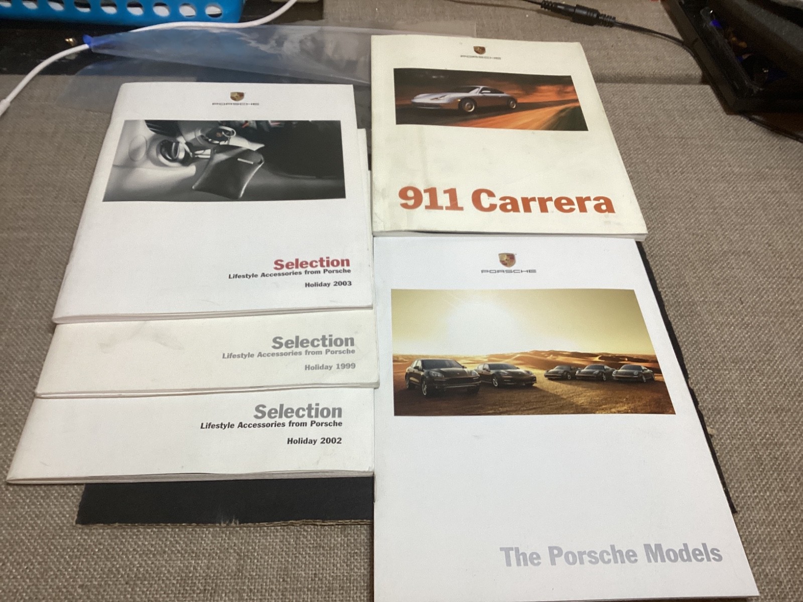 Original 2000 Porsche 911 Carrera Sales Brochure 4 Original 2000 Porsche 911 Carrera Sales Brochure 4