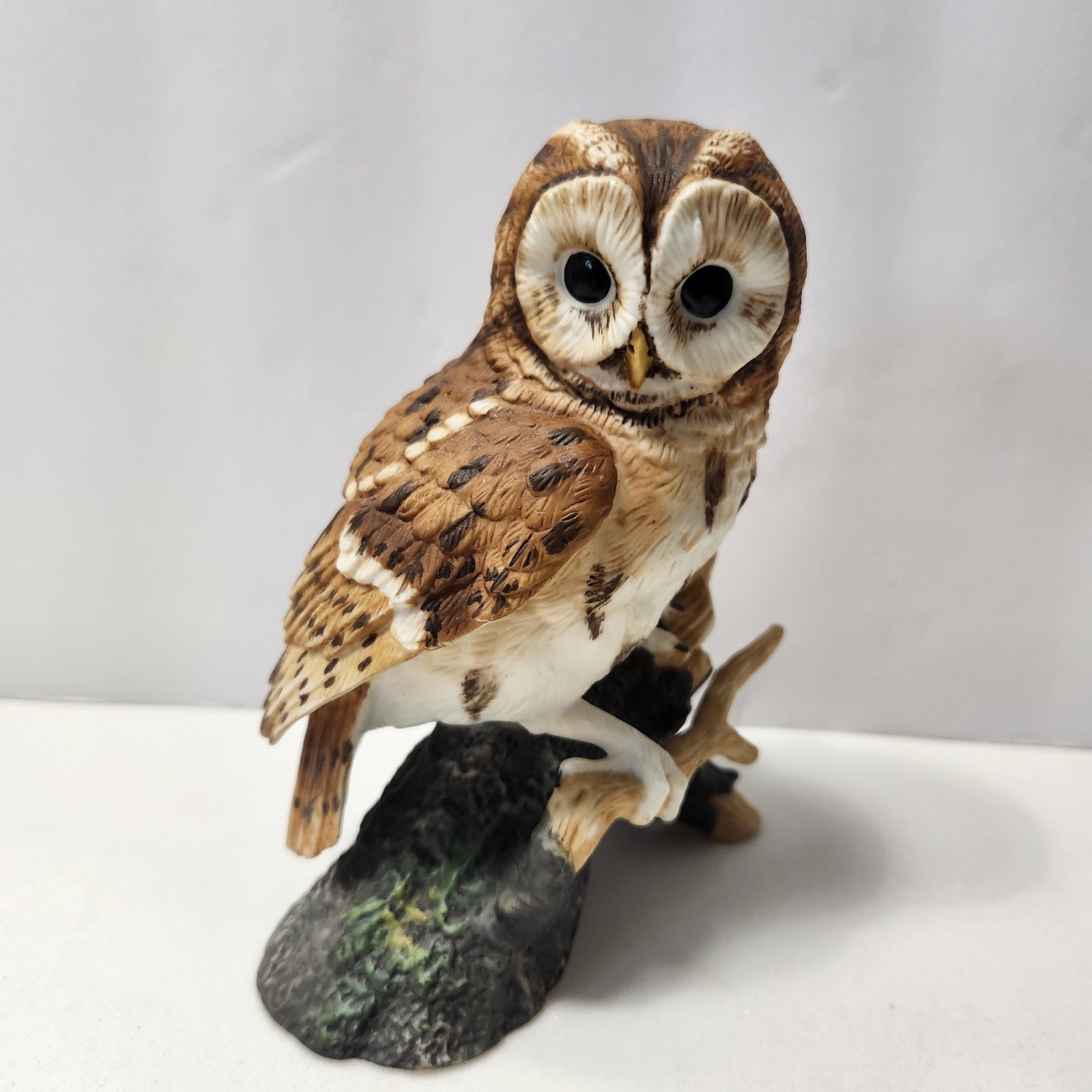 Tawny Owl 1988  Maruri USA Eyes Of The Night Fine Porcelain Figurine Design 8804