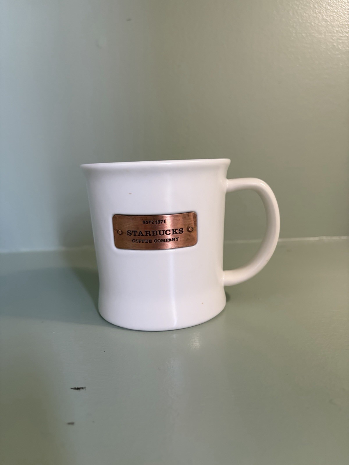 2010 STARBUCKS COFFEE COMPANY COPPER PLATE LOGO EST 1971 MUG CUP 16oz