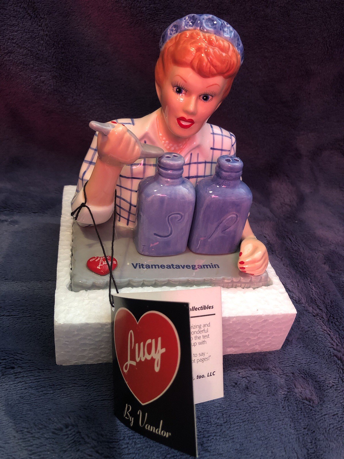 Vandor I Love Lucy Vitameatavegamin Salt Pepper Shakers Stand In original Box Vandor I Love Lucy Vitameatavegamin Salt Pepper Shakers Stand In original Box