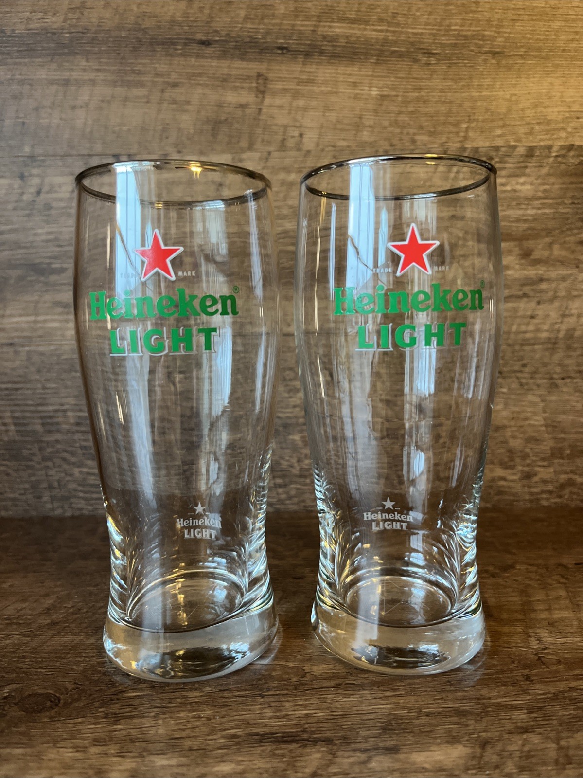 HEINEKEN LIGHT Platinum Trimmed Beer Glasses Star Bottom Rare Man Cave Barware