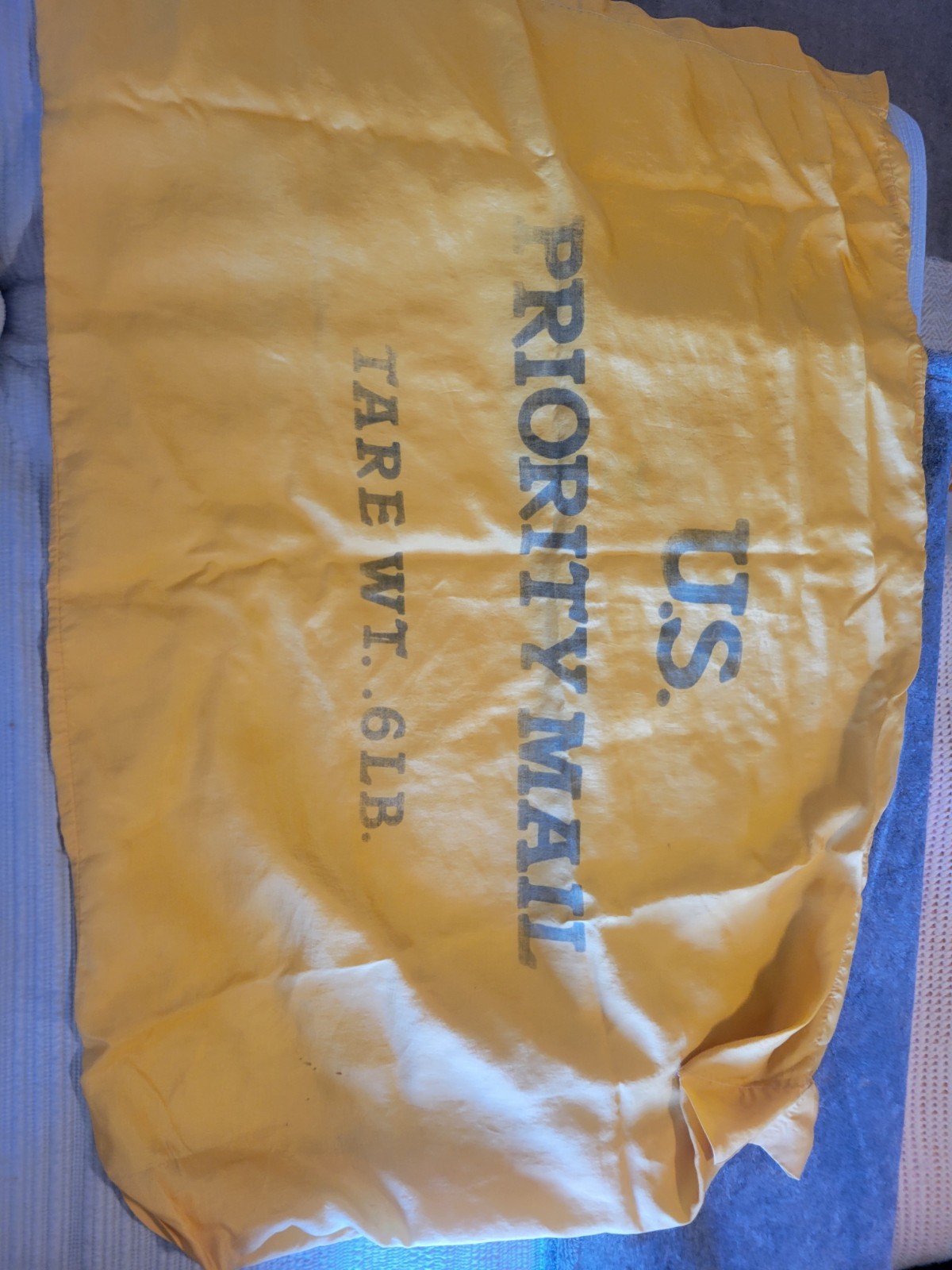 VINTAGE ANTIQUE GOLD NYLON USPS PRIORITY MAIL SACK MAIL BAG 28×41 Inches VINTAGE ANTIQUE GOLD NYLON USPS PRIORITY MAIL SACK MAIL BAG 28×41 Inches