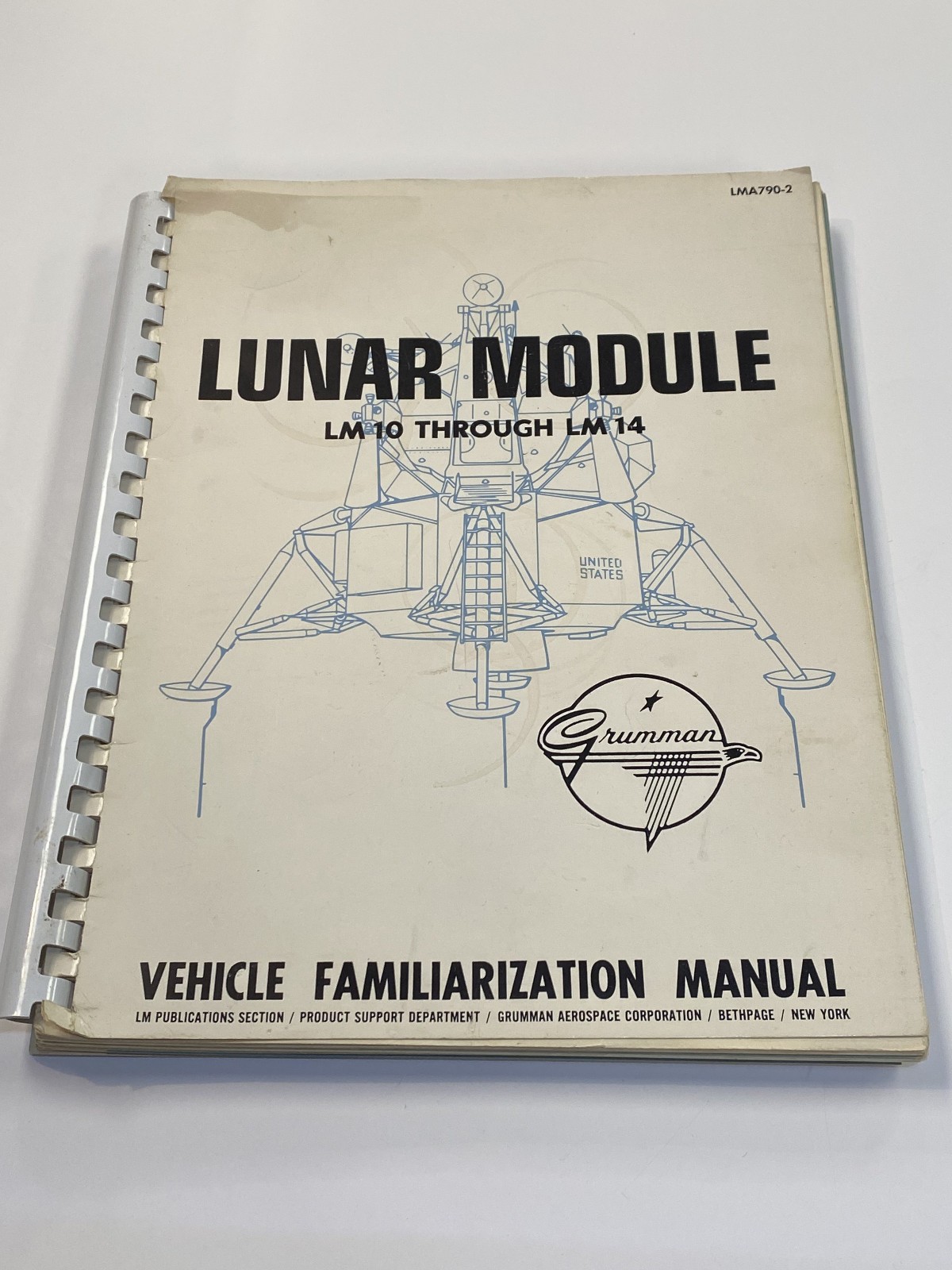 ORIG VINTAGE GRUMMAN LUNAR MODULE VEHICLE FAMILIARIZATION MANUAL LM10 LM14 1969