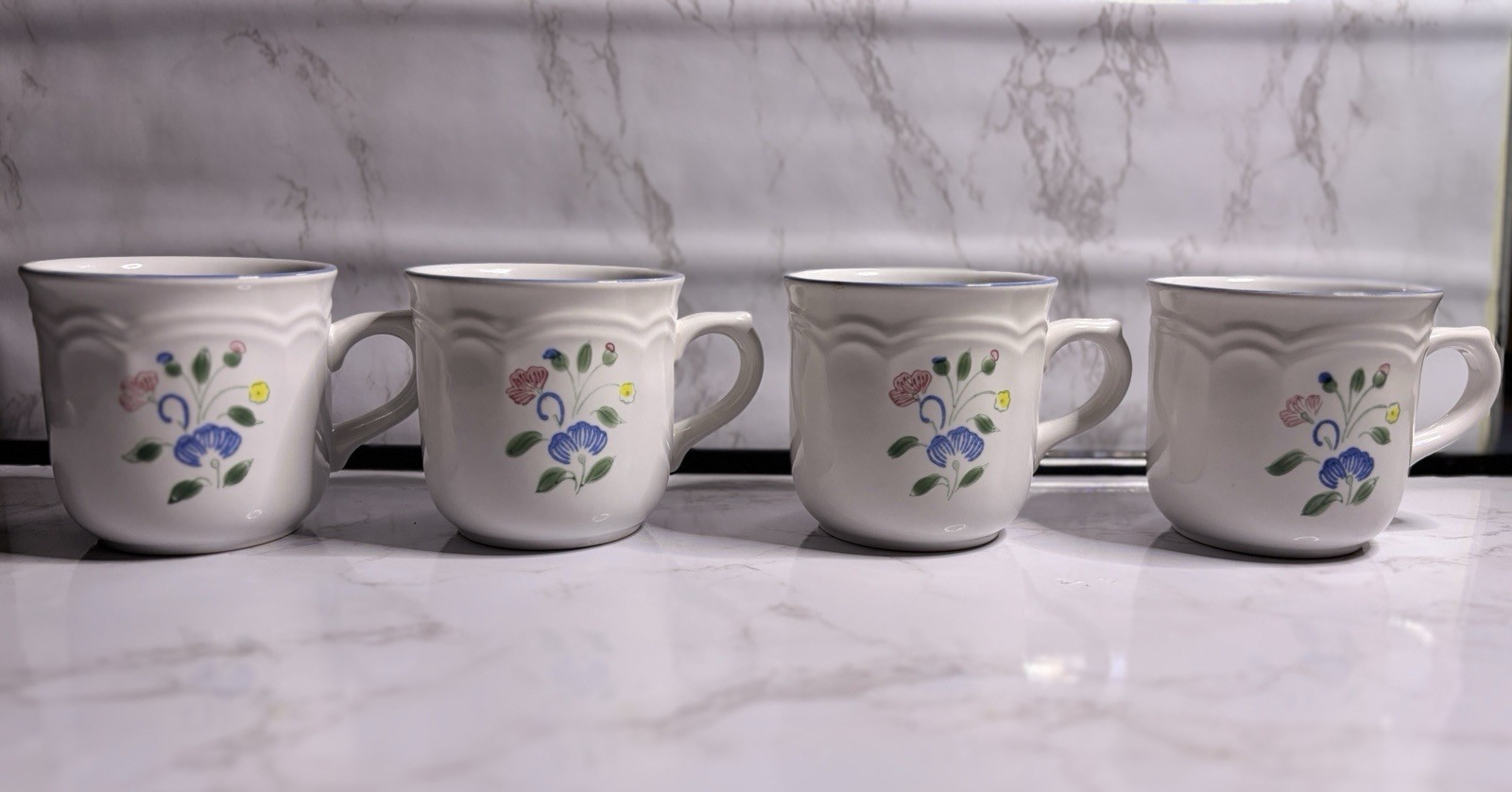 VNTG Hearthside Floral Expressions Stoneware Coffee Cup Mugs SET OF 4