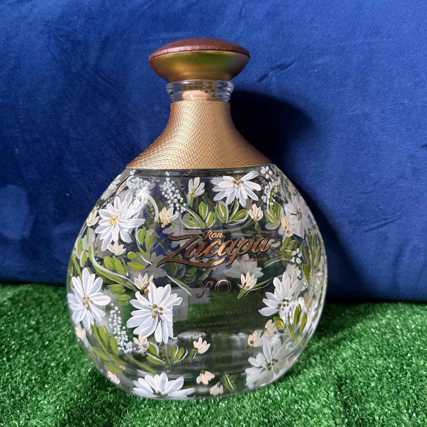Rare Luxury XO Hand Painted Floral 750ml Artisan Display Bottle Collectible Bar Rare Luxury XO Hand Painted Floral 750ml Artisan Display Bottle Collectible Bar