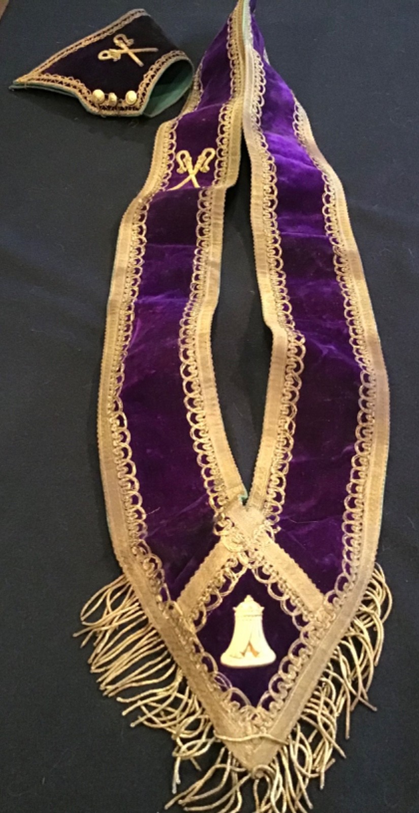 MASONIC Grand Lodge Officers Velvet Sash & Cuff, Gold Embroidery, Freemasonary