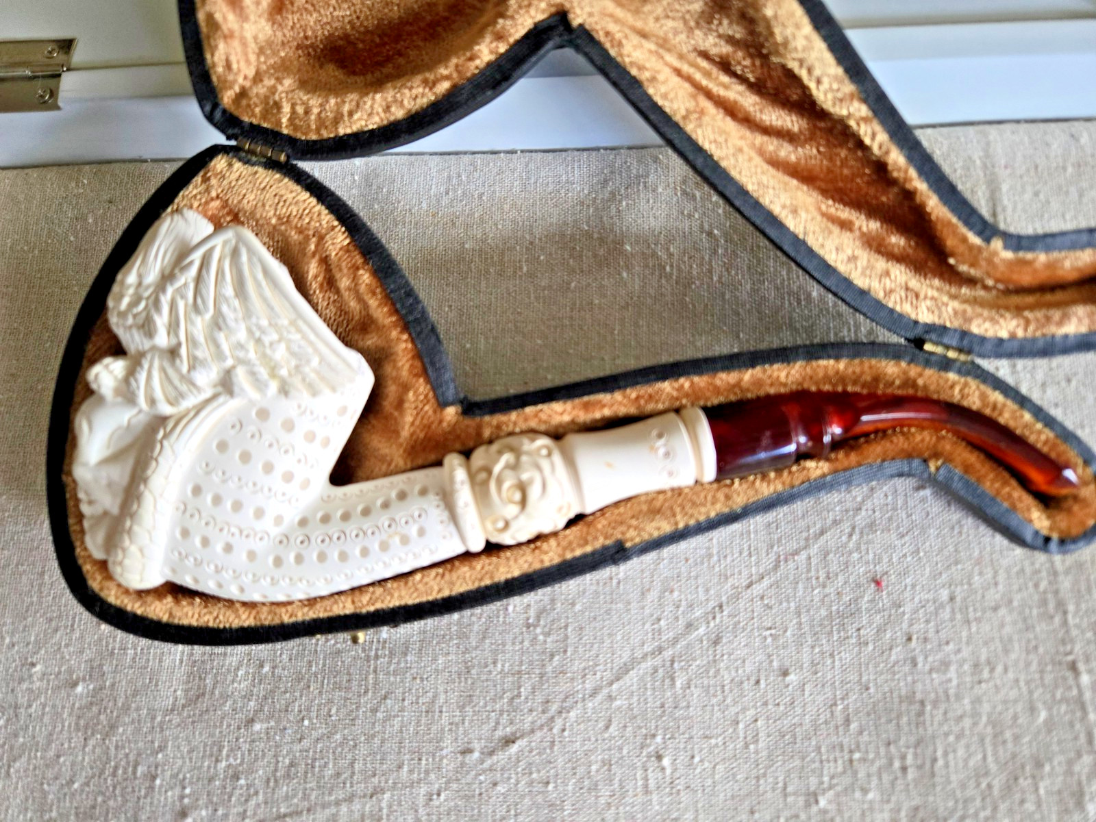 VTG BLOCK MEERSCHAUM PIPE UNSMOKED VTG NEVER SMOKED MEERSCHAUM PIPE &CASE  # 5