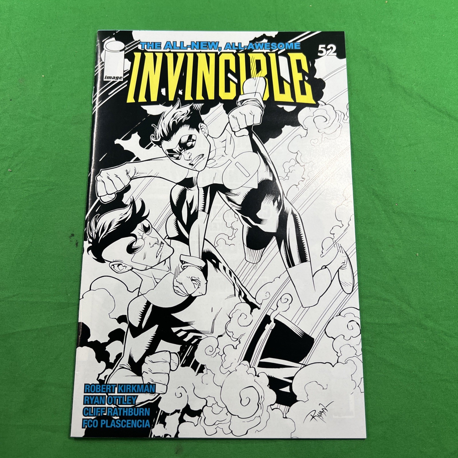 Invincible # 52 Sketch Variant Limited Edition HTF Comic Invincible # 52 Sketch Variant Limited Edition HTF Comic