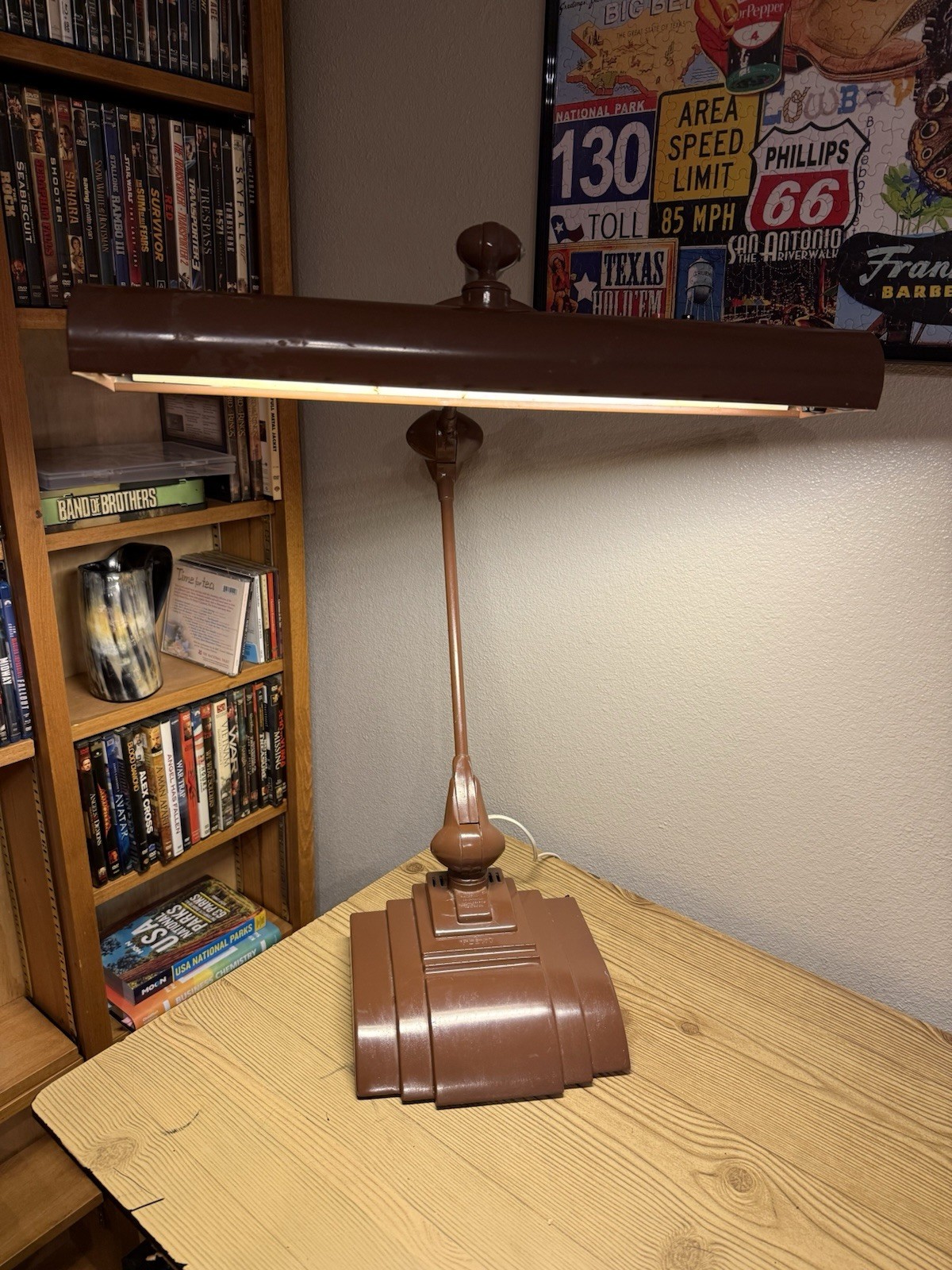Vintage Brown Drafting Flexo Adjustable Drafting Lamp 1940\'s-1950\'s WORKS Vintage Brown Drafting Flexo Adjustable Drafting Lamp 1940\'s-1950\'s WORKS