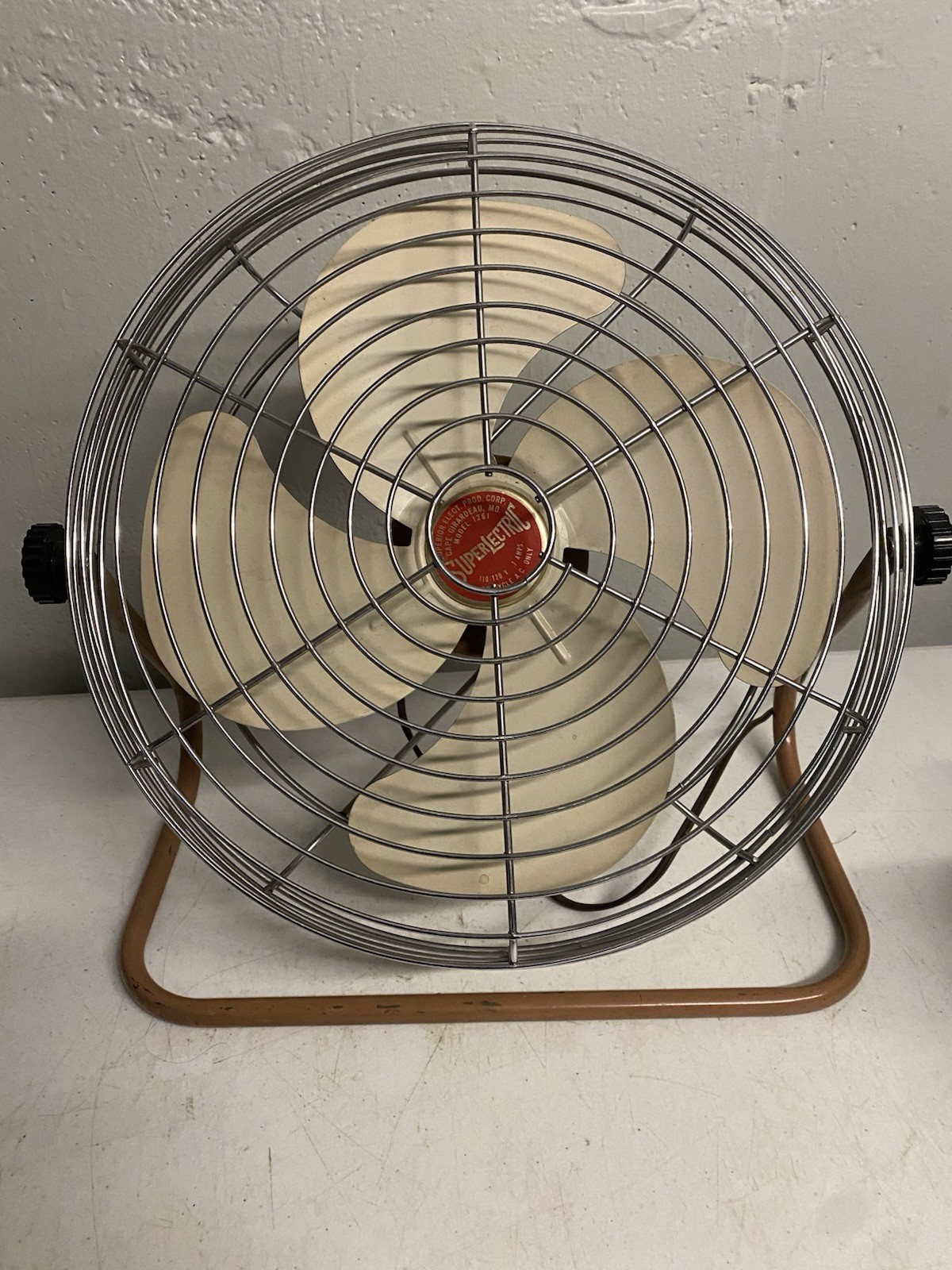 Vintage Superlectric Model 1261 - One Speed, 14” Wide - Working