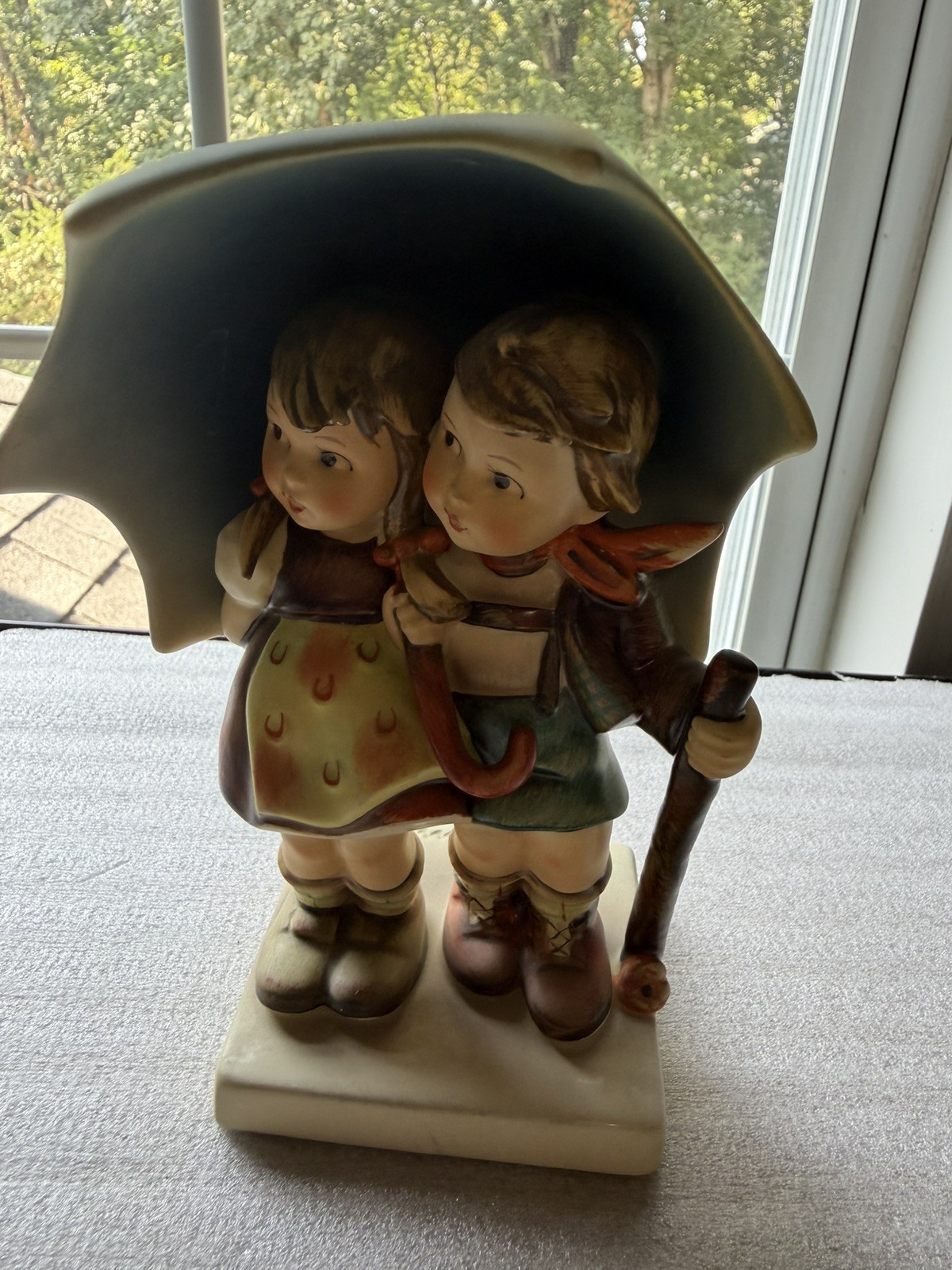 Vintage Hummel Figurine HUM#71 \
