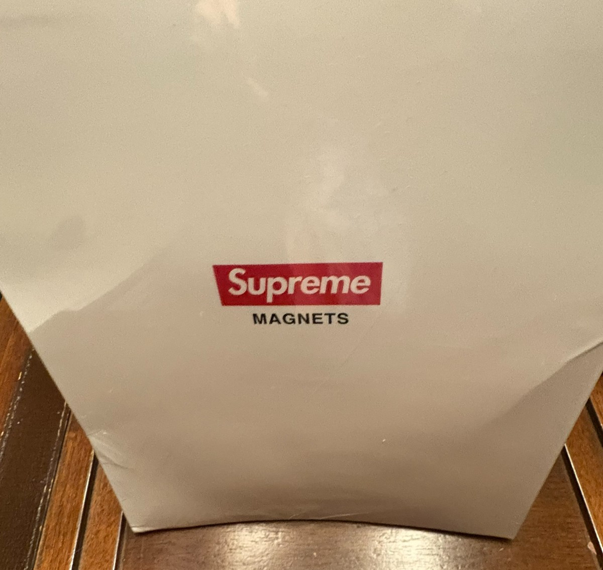 SEALED Supreme Magnets (10 pack) SS22A37 SEALED Supreme Magnets (10 pack) SS22A37