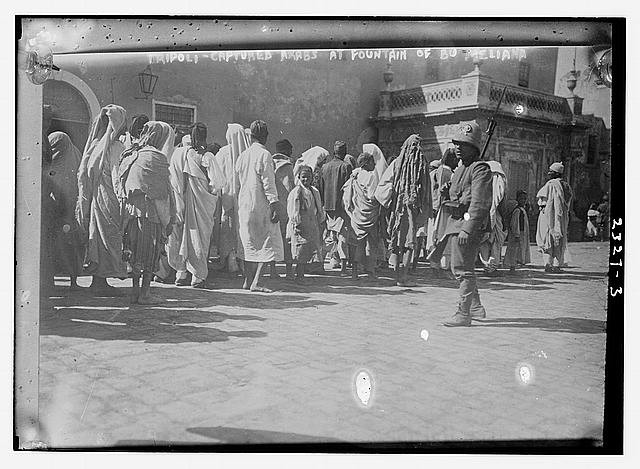 Photo:Tripoli Libya 1911 Arab POWs Fountain of Bu Meliana Italian Soldiers
