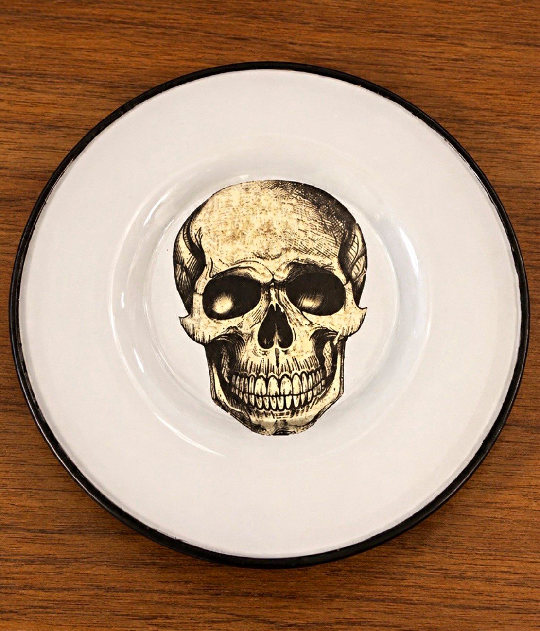 Glass Gothic Skull Plate, White/Black Round Glossy Finish, Halloween
