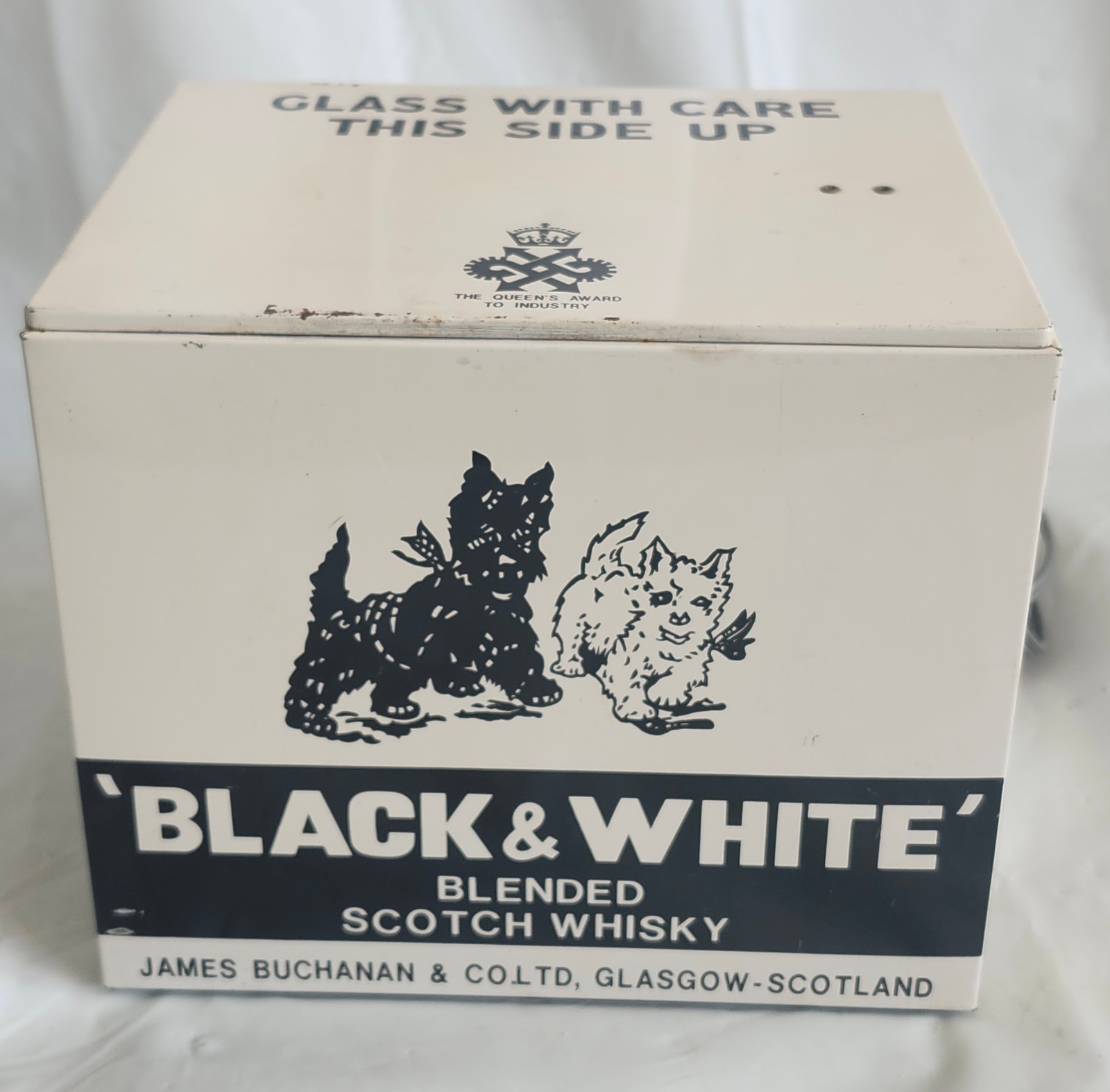 Vintage Black & White Scotch Whiskey Barking Dogs Mechanical Store Display Vintage Black & White Scotch Whiskey Barking Dogs Mechanical Store Display