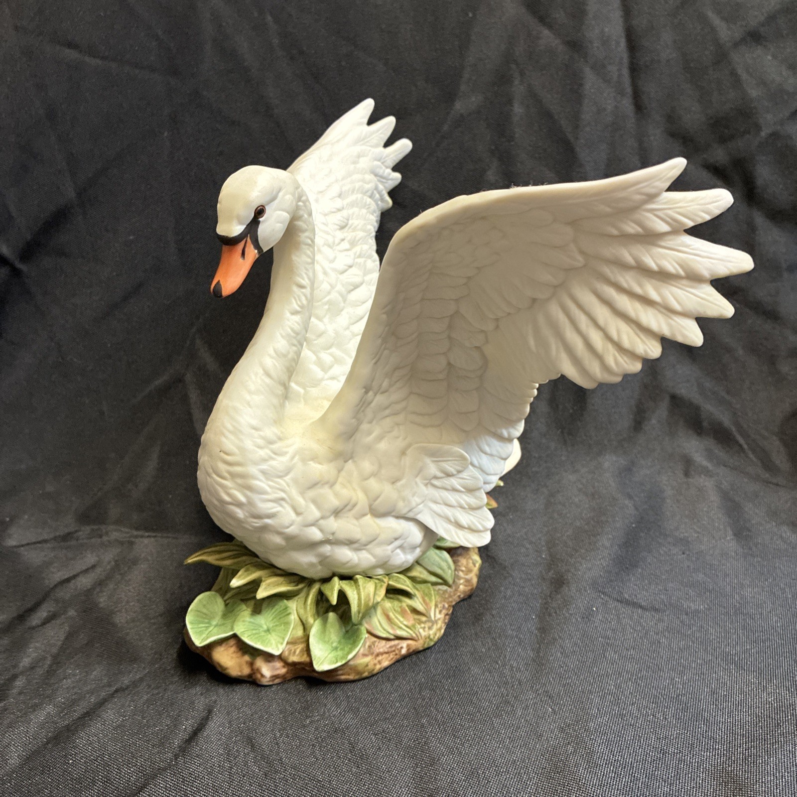Vintage Homco Masterpiece Porcelain Swan Figurine White Bird Mexico 1987 Vintage Homco Masterpiece Porcelain Swan Figurine White Bird Mexico 1987
