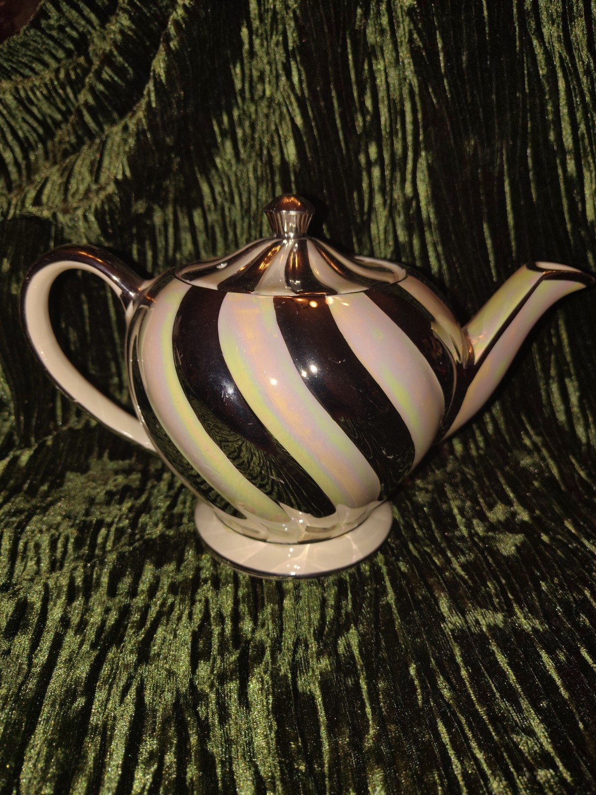 Vintage Sadler & Sons Silver Lustre Teapot England 1950\'s Vintage Sadler & Sons Silver Lustre Teapot England 1950\'s