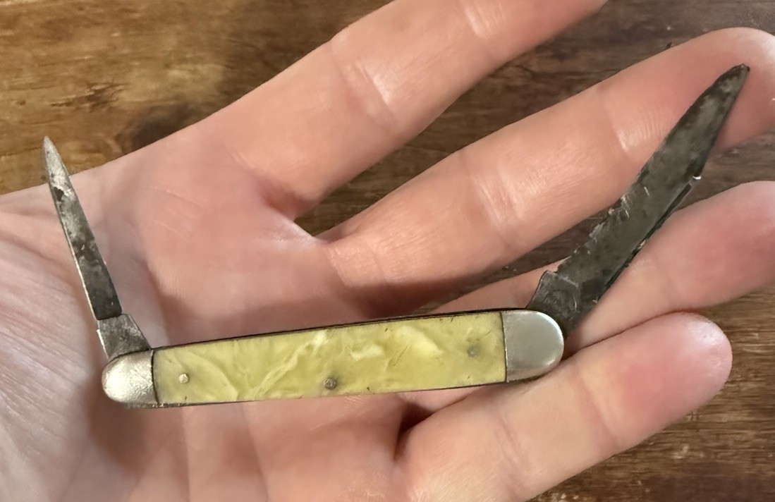 Remington UMC 2 Blade Pearl Handle Vintage Pocket Knife R7425 1921 - 1924