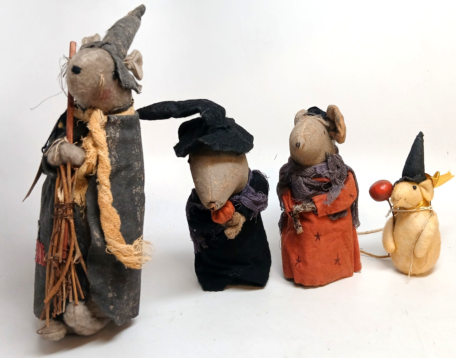 Lot of 4 New Pearson\'s Simply Primitive Mouse/ Mice Halloween Witch Coven Lot of 4 New Pearson\'s Simply Primitive Mouse/ Mice Halloween Witch Coven