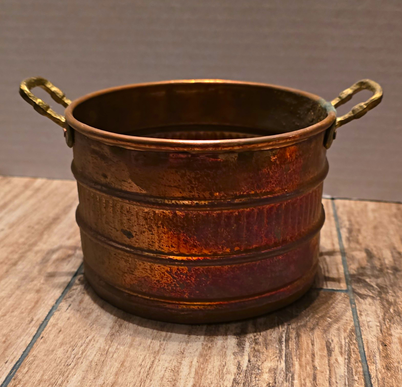Vintage Copper Pot with Side Handles Decorative Kitchen Cookware Vintage Copper Pot with Side Handles Decorative Kitchen Cookware