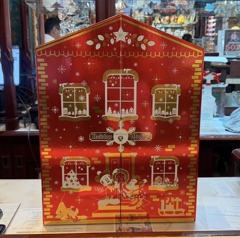 Disney Arribas 2026 Holiday Magic Advent Calendar LE 500 Mickey Christmas