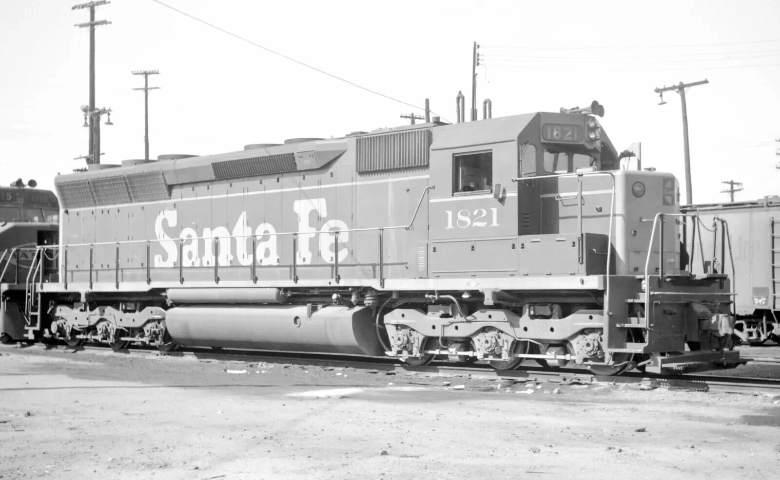 AT&SF EMD SD45 1821 at Hobart Yard in Los Angeles, CA 8 x 10 Photo AT&SF EMD SD45 1821 at Hobart Yard in Los Angeles, CA 8 x 10 Photo