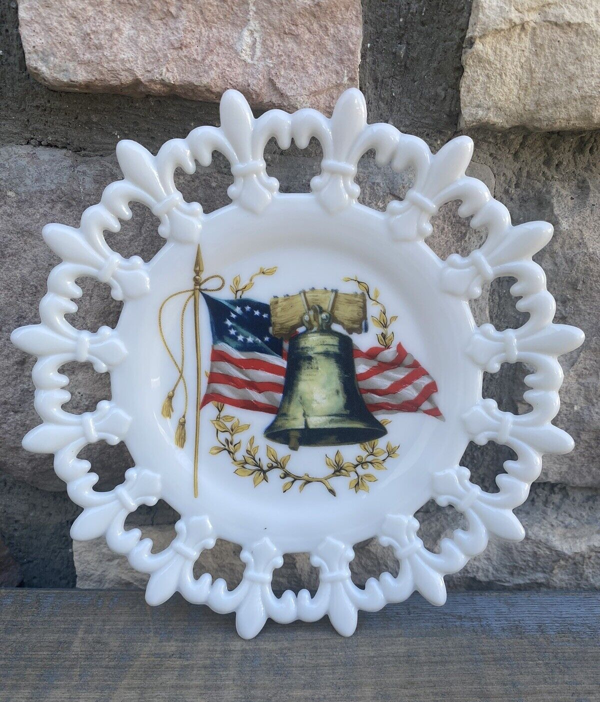 WESTMORELAND Fleur De Lis MILK GLASS Plate LIBERTY BELL USA FLAG